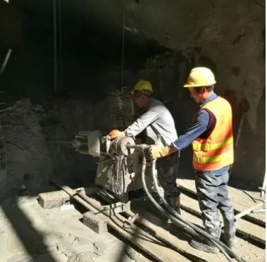 满洲里水下抗分散灌浆料特点 水下不分散注浆料介绍